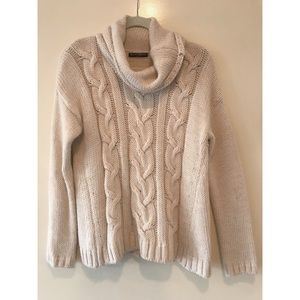 Brandy Melville Turtle Neck Sweater